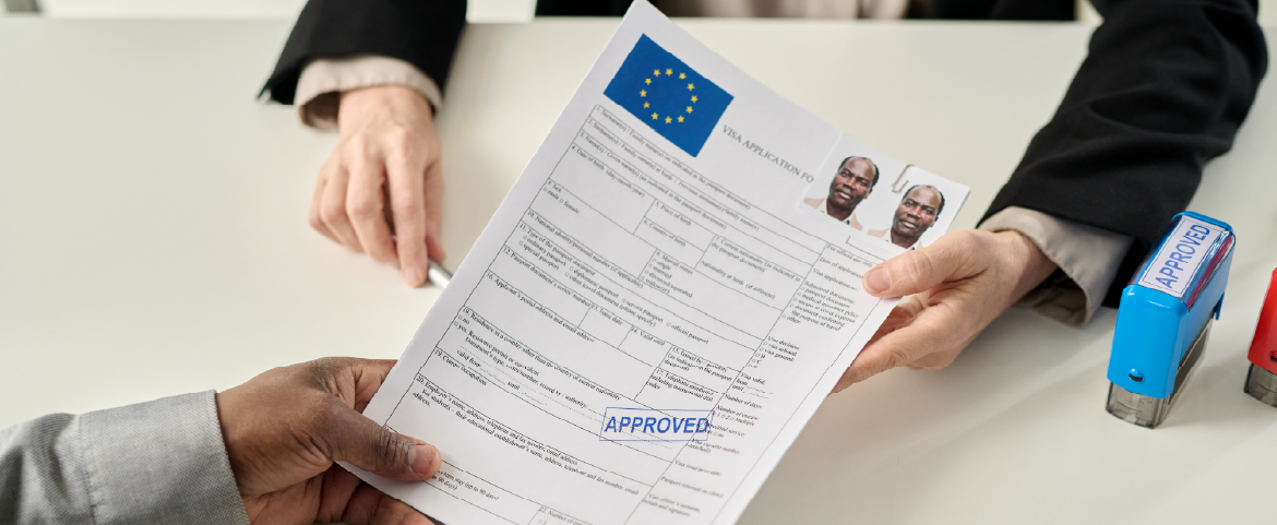 Declaração de hospedagem e cartas-convite: quando precisam de tradução?