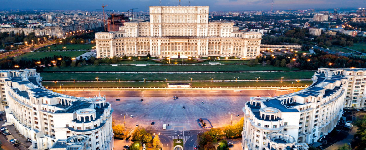 Praça em Bucareste na Romênia