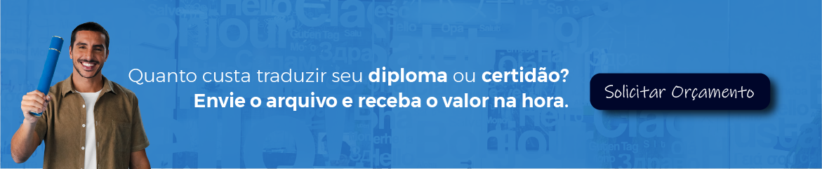 Homem oriental sorrindo e segurando um documento nas mãos. Banner eTraduções: Quanto custa traduzir seu diploma ou certidão?